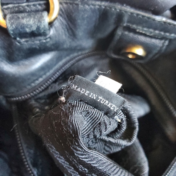 PRADA Two way sling bag - Picture 8 of 16